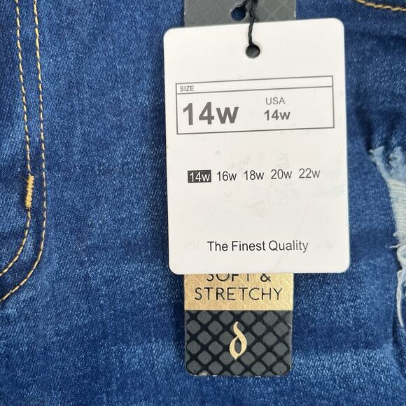 Diverso Women Bermuda Denim Shorts Size 14W Soft & Stretchy Distressed Blue NWT - Picture 5 of 14